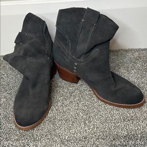 Dolce Vita Gray Heeled Boots with Slouchy Design